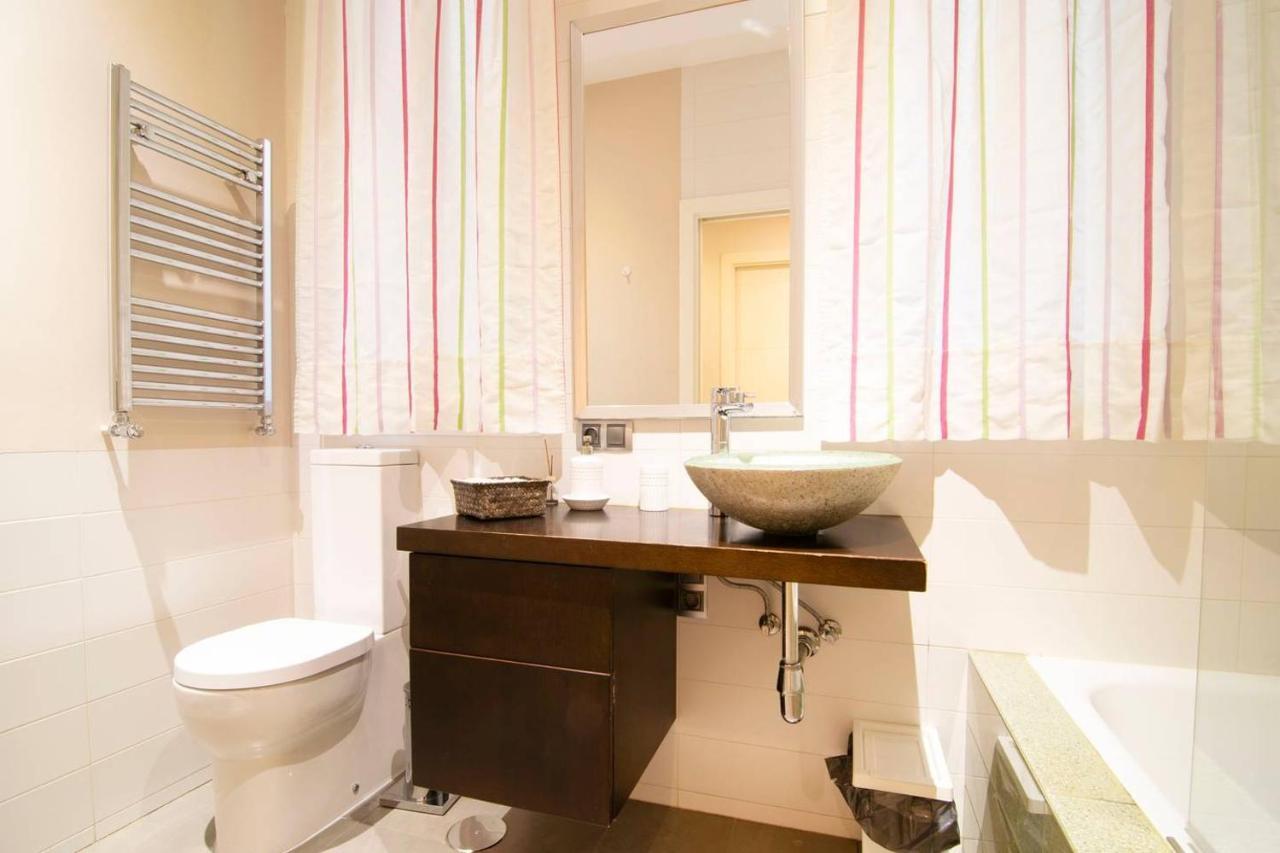 Cozy Apartment Near San Miguel Market By Batuecas Madrid Esterno foto